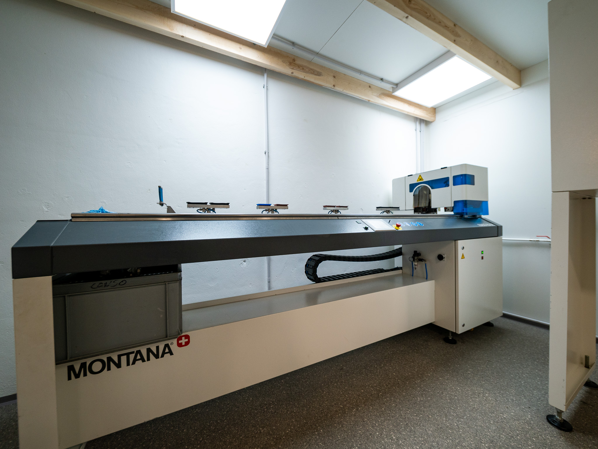 MONTANA RACE EDGE – bočné hrany